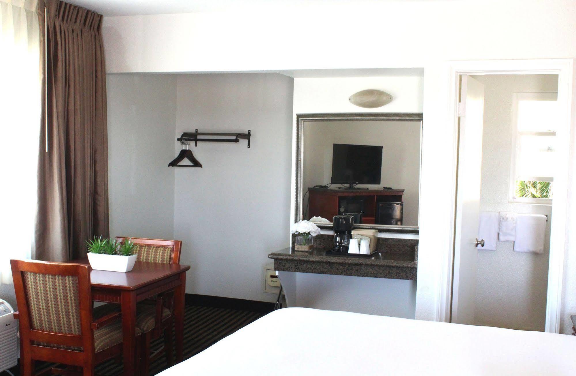 Marina Inn And Suites-Airport-Gaslamp-Zoo 圣地亚哥 外观 照片
