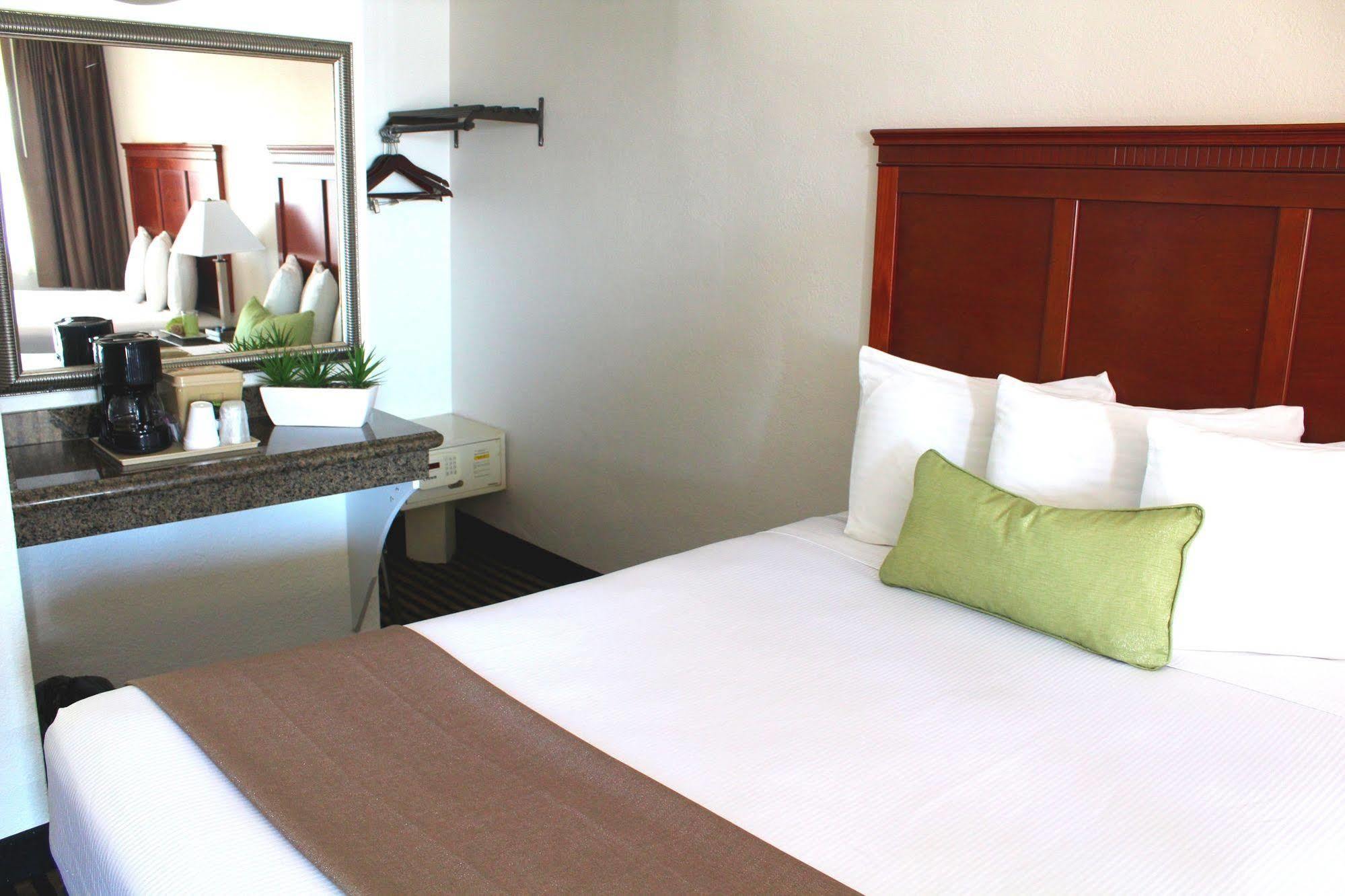 Marina Inn And Suites-Airport-Gaslamp-Zoo 圣地亚哥 外观 照片